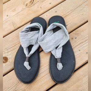 Sanuk Grey Yoga Mat Sandals
